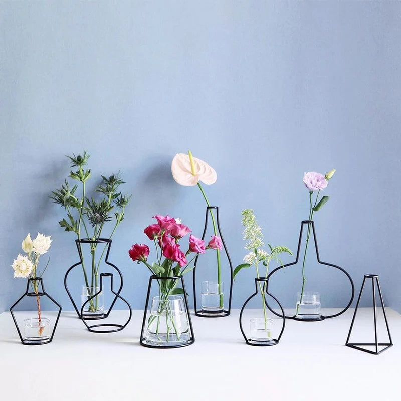Slique-Nordic-Style-Metal-Frame-Vase