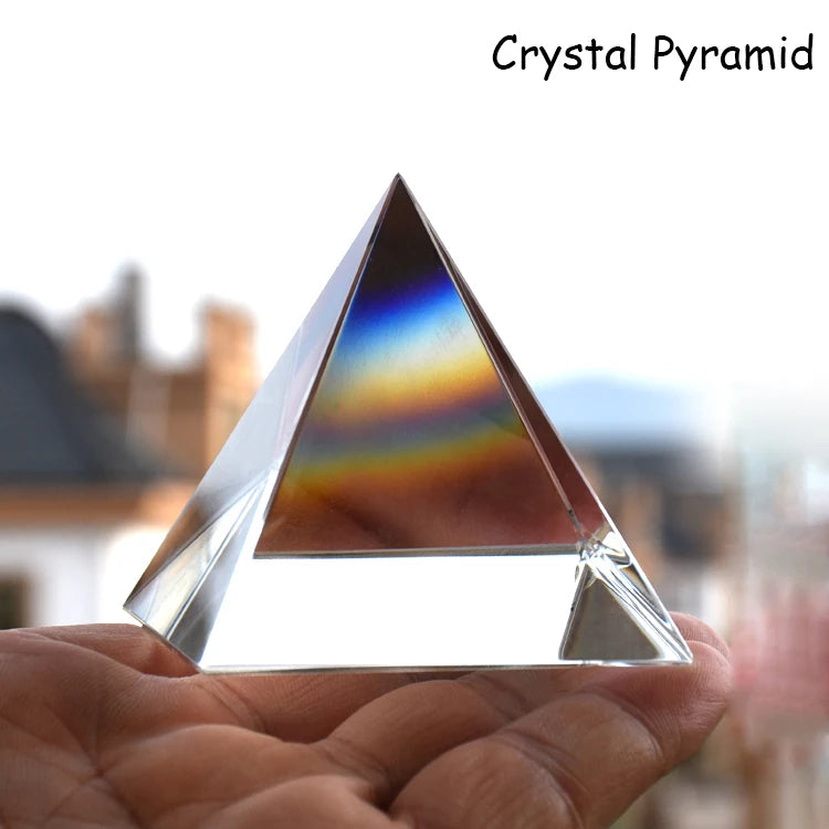 Slique-Glass-Pyramid