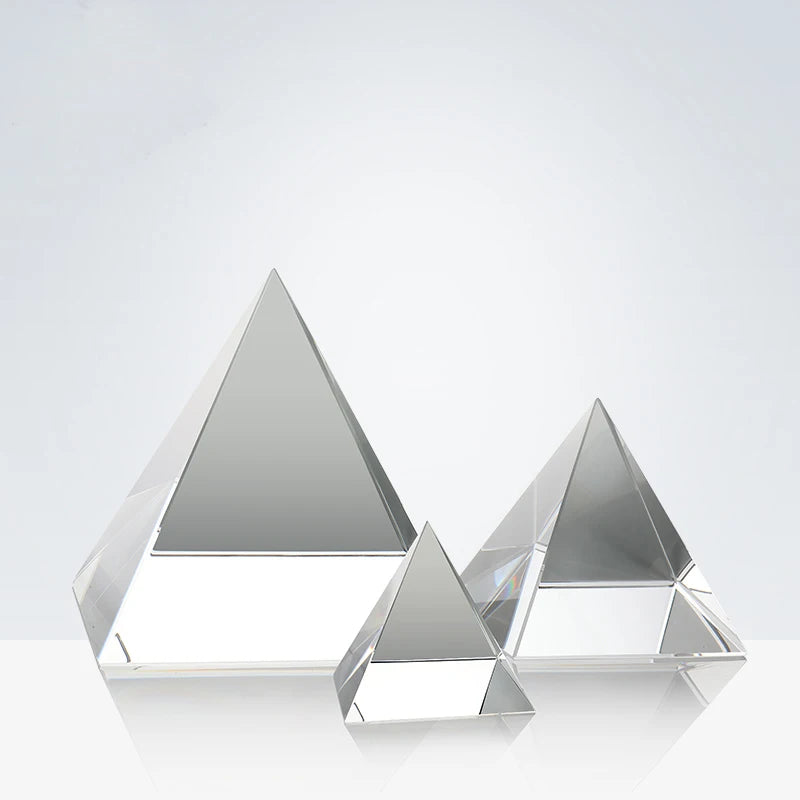 Slique-Glass-Pyramid