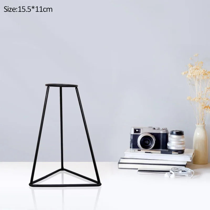 Slique-Nordic-Style-Metal-Frame-Vase